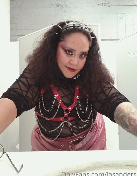 lasanders actriz libre fotos