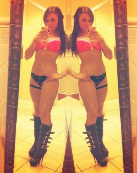 Daria Thibault belle star du porno images