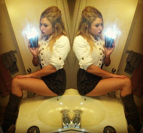 Daria Thibault star du porno de haute qualité collection