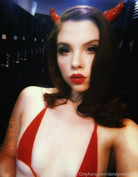 dandyindistress Miniature