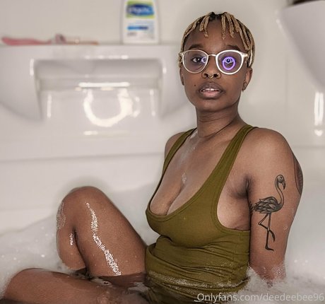 deedeebee96 star exclusive images