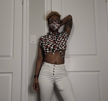 deedeebee96 étoile érotique galeries