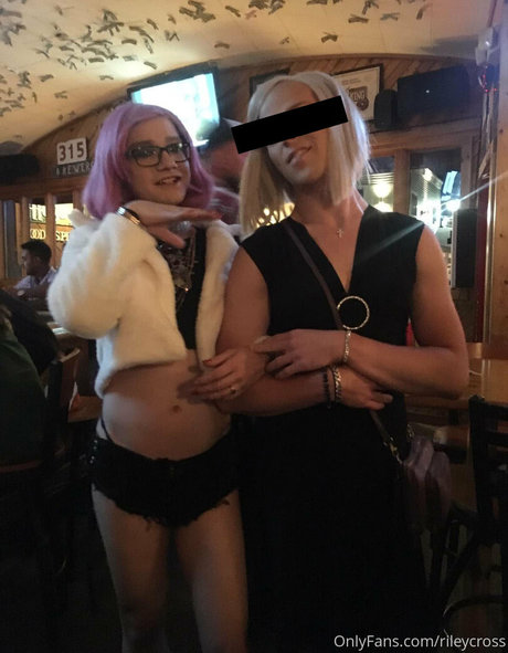 rileycross xxx étoile photo