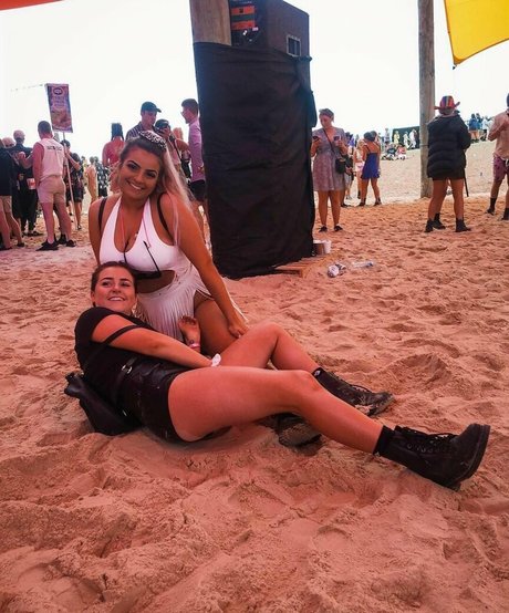 Chloe C modelo desnudos foto