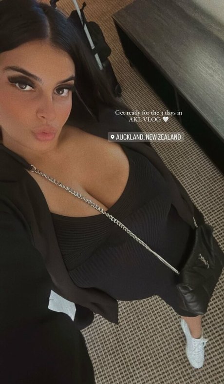 Chloe C modèle exclusif photo