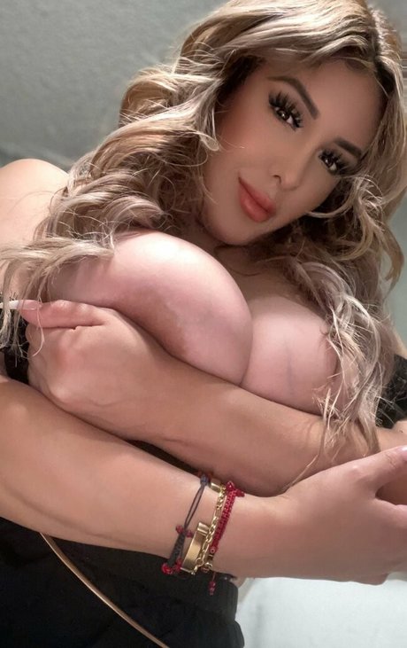MsLupeRamos model beautiful archive