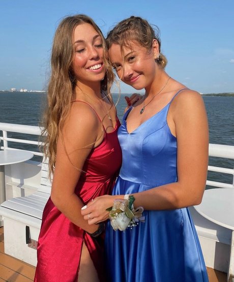 Makenna Adams sexe de star du porno photos