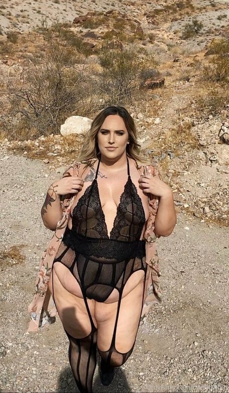 luxxxstone hermosa estrella porno foto