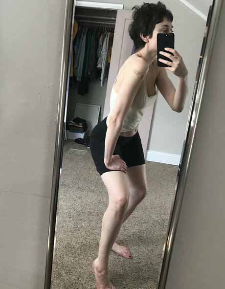 miaxcosta estrella porno caliente foto