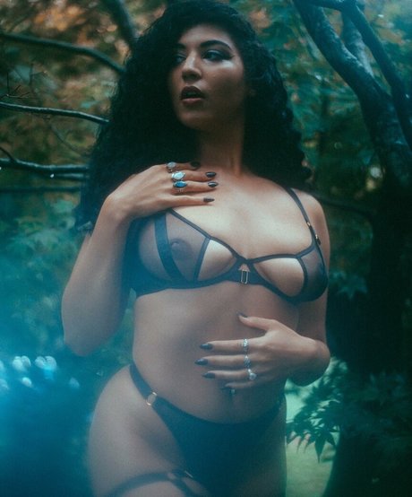WhiteCosmicMirror high quality model pic