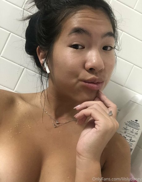 lilslutlacey model perfect pictures