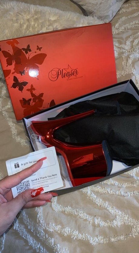 xxtattooed barbie étoile photos