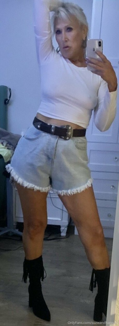 suzieandhannah buena estrella porno galerías