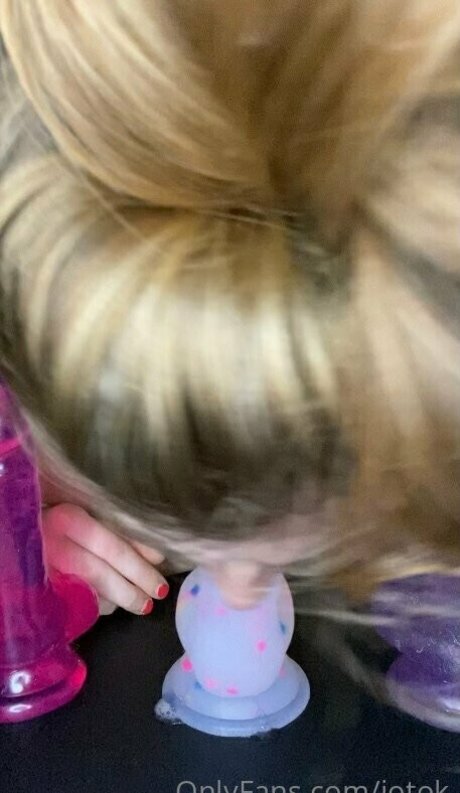 josiemcgovernfree mannequin images