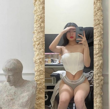 Caroline Lapena profile image