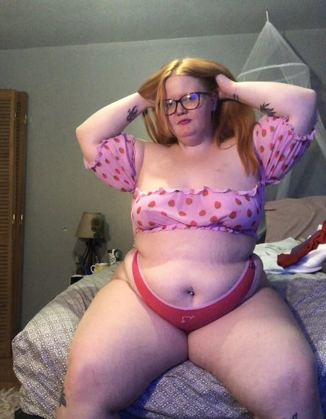 chubbyhannah estrella porno caliente foto