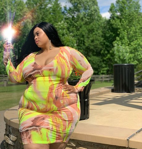 Jasmine Gunn modèle nu archive