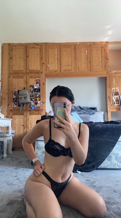 emmaedwards1 hot model pic