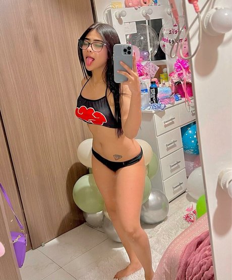 Valentine tv sexo modelo imágenes