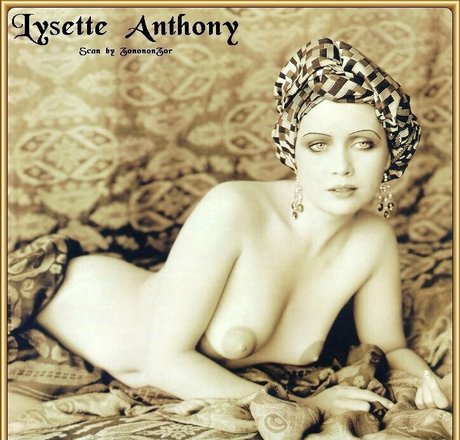 Lysette Anthony sex model pic