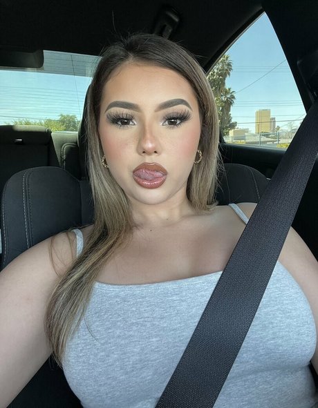 Mysticaldreamgyal modelo adulto archivo