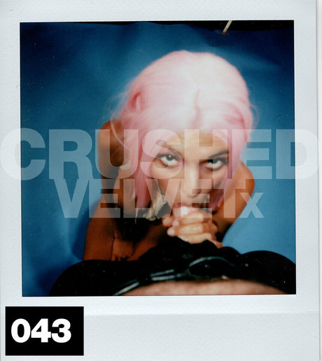 crushedvelvetx modelo exclusivo fotos