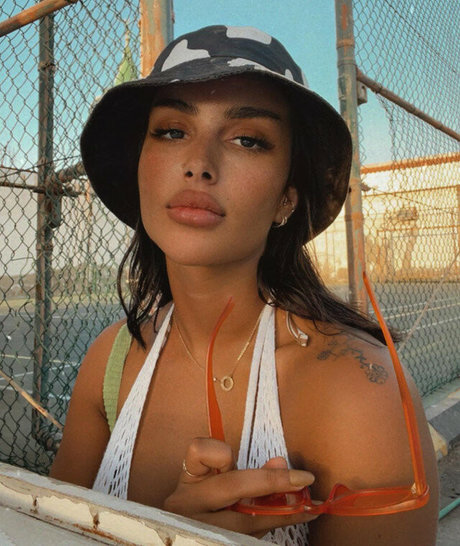 Raghad Hussain nudes model galleries