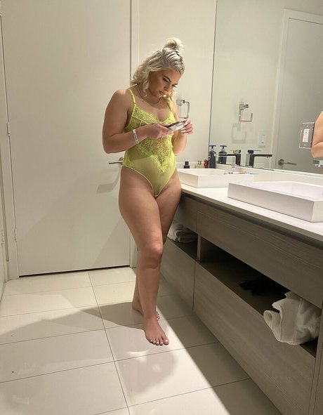 Rharrirhound nus étoiles des photos