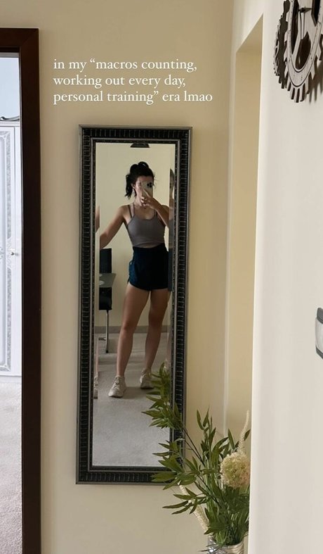 Brett Cooper pretty actress photos