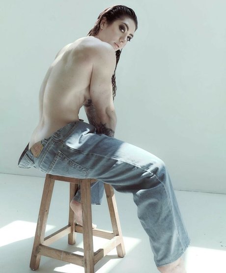 Natasha Aughey modèle meilleur photo