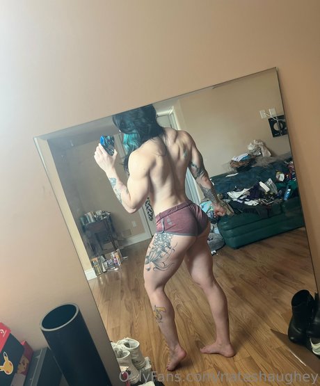 Natasha Aughey jolie étoile photo