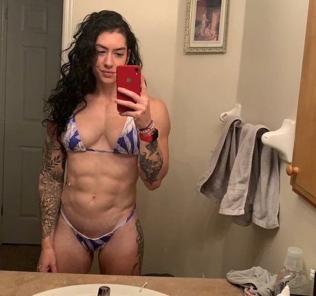 Natasha Aughey arte estrella porno galería