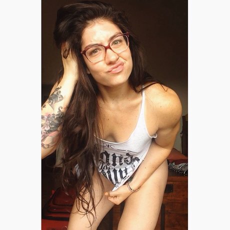 Natasha Aughey star du porno érotique galeries