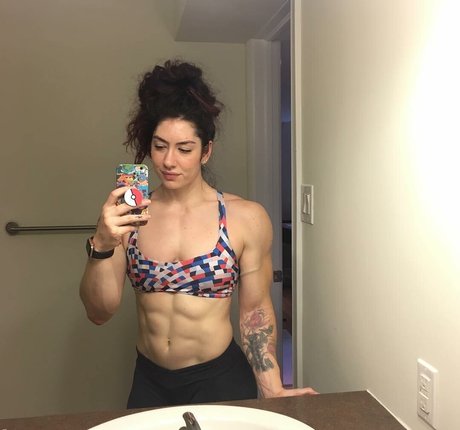 Natasha Aughey estrella superior imagen