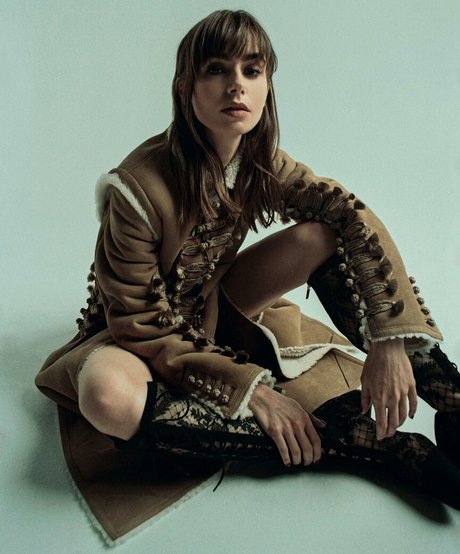 Lily Collins pornstar art picture