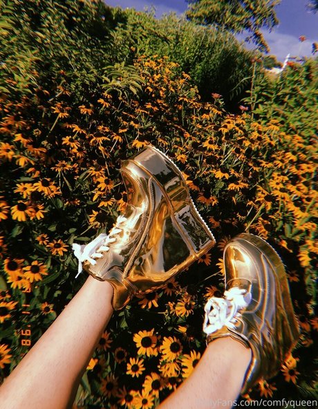 comfyqueen nus étoiles collection