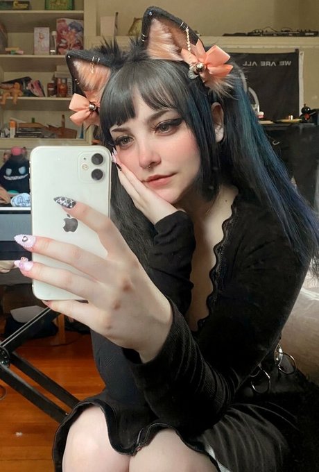 elliechii belle actrice galerie