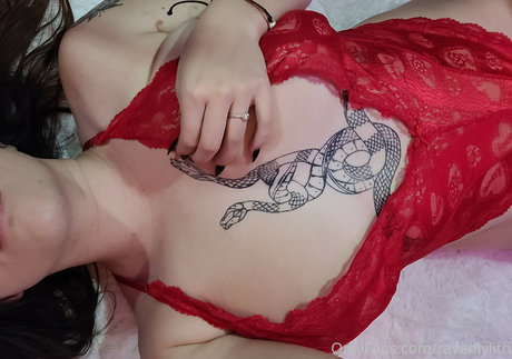 ravenlylith estrella exclusiva galería