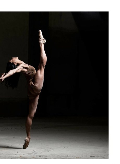 Laetitia Bouffard Roupe naked star gallery