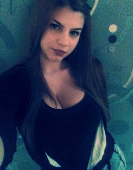 Roberta Ptru actriz caliente archivo