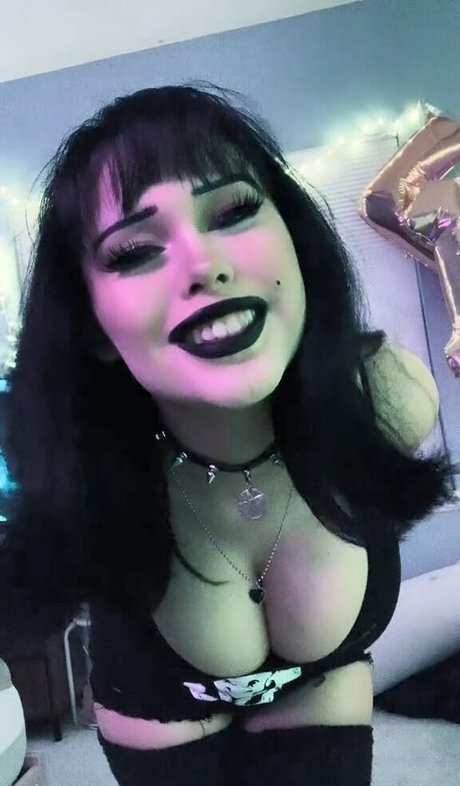 busty solo onlyfans hot sexy pics