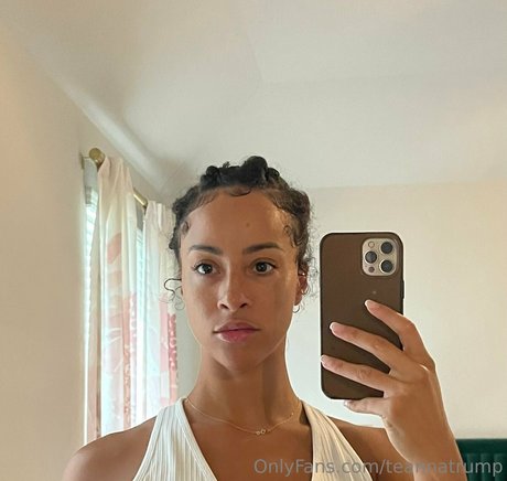 teannatrump modelo imagen