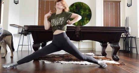 KallMeKris étoile xxx images