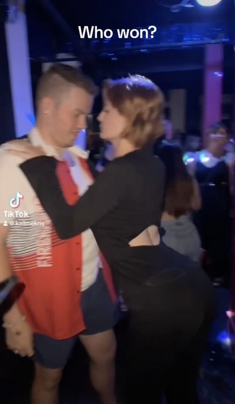 KallMeKris sexo estrella porno imagen