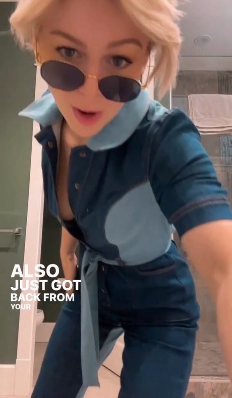 KallMeKris actriz adulta archivo