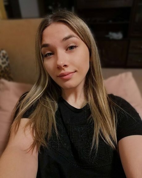 lizokkdemonsha étoile nue img