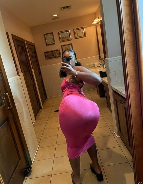 ildgaff actriz desnuda fotos