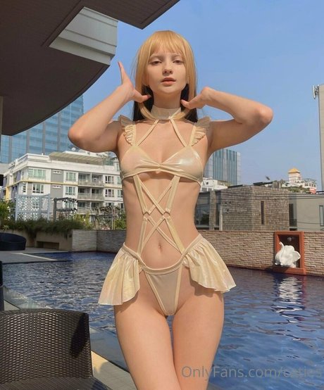 Caties star du porno hd des photos