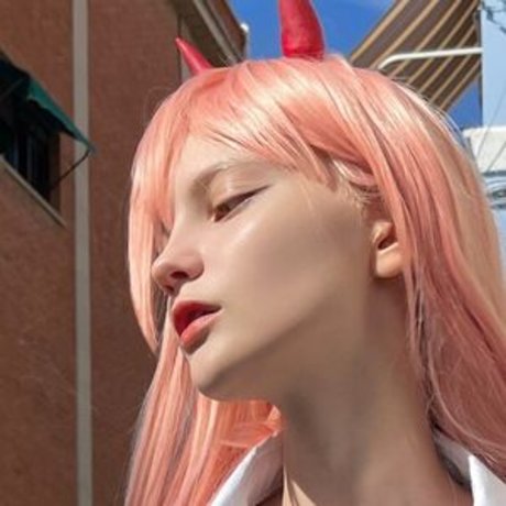 Caties modelo pornografico imágenes