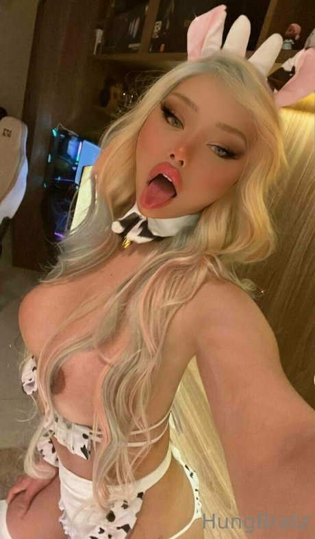 Hungbratz modelo desnudos imágenes